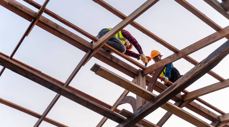 Professional gutter cleaning in Fonda, NY